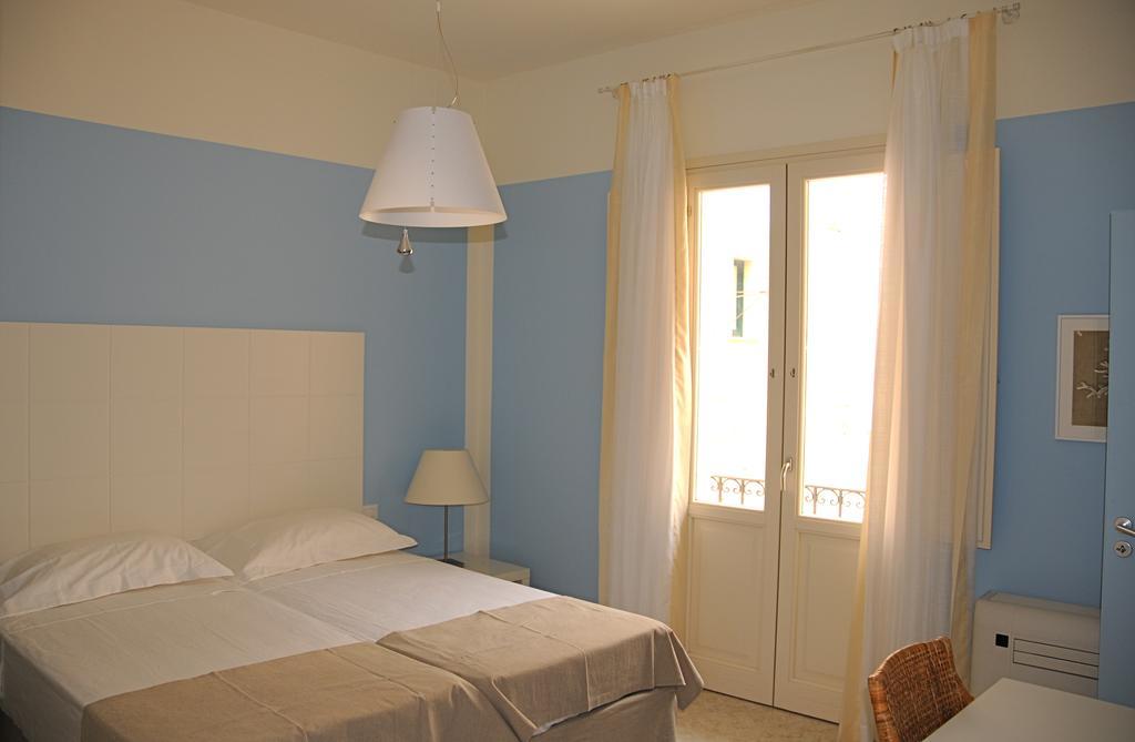 Albachiara Suite Rooms - City Center Trapani Habitación foto